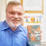 Milo spolupracuje s humanitárnou organizáciou Lekári bez hraníc a organizuje Missing Maps mapathony na Slovensku